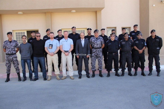 الشرطة تفتتح 3 دورات تخصصية في كلية فلسطين للعلوم الشرطية