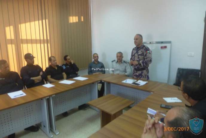 الشرطة والدفاع المدني يفتتحان دورة في علوم الدفاع المدني في جنين