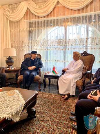 اللواء حازم عطا الله يقدم واجب العزاء بوفاة السلطان قابوس بن سعيد