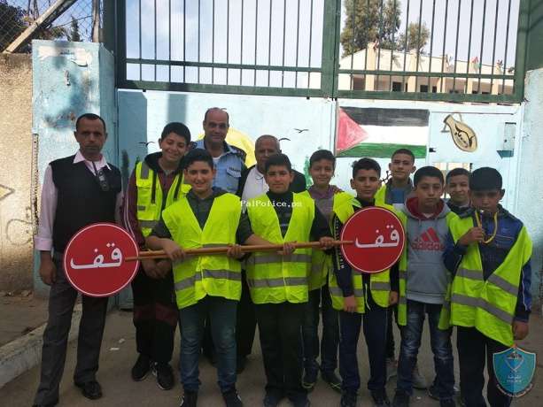 الشرطة تطلق مشروع دوريات الشرطة المدرسية في مدرسة ذكور الرازي الأساسية بقلقيلية