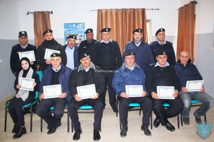 الشرطة تختتم الدورة  السادسة للتدريب أثناء الخدمة لمنتسبي شرطة طولكرم