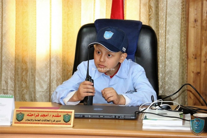محمد عبد النبي طفل من غزة مديراً لشرطة نابلس