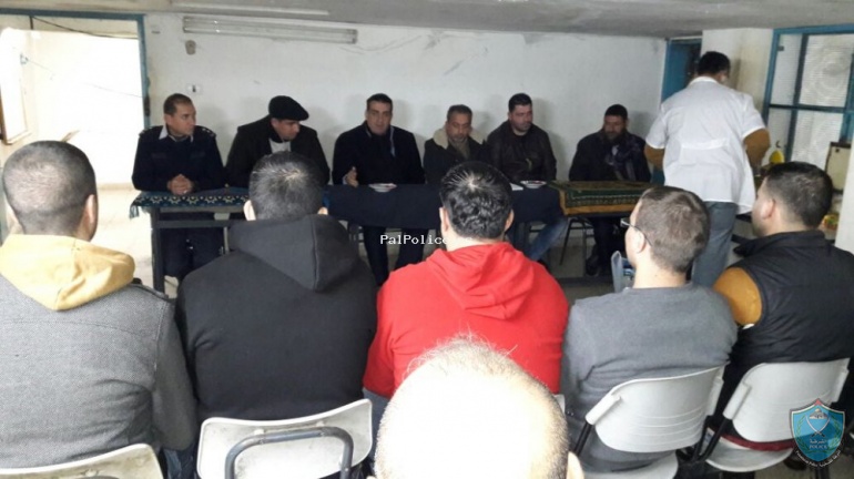 الشرطة : تخريج دورة حلاقة لعدد من نزلاء مركز صلاح وتاهيل نابلس