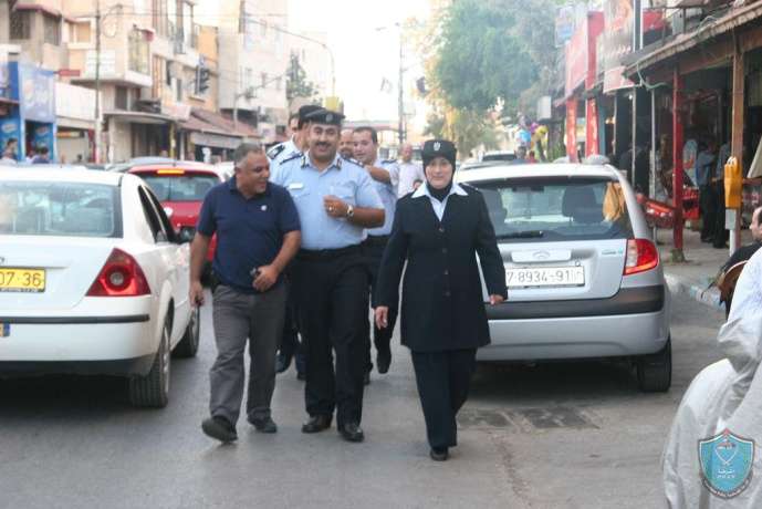 الشرطة تنظم جولة ميدانية على الأسواق في قلقيلية