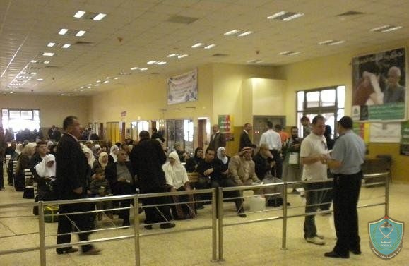 الشرطة تقبض على ٢٤ مطلوباً للقضاء وتسهل سفر  ٣٦ ألف مسافر  عبر معبر الكرامة