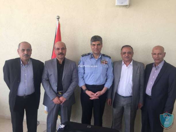 اللواء حازم عطا الله يكرم عدد من كبار الضباط المتقاعدين من جهاز الشرطة