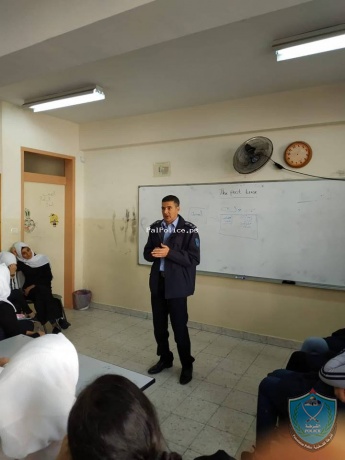 الشرطة تنظم محاضرات بالتعاون مع مؤسسة مقدسي في مدارس ضواحي القدس