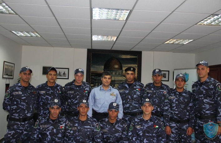 اللواء حازم عطا الله يكرم فريق الشرطة الخاصة المشارك في مسابقة المحارب الدولي في عمان