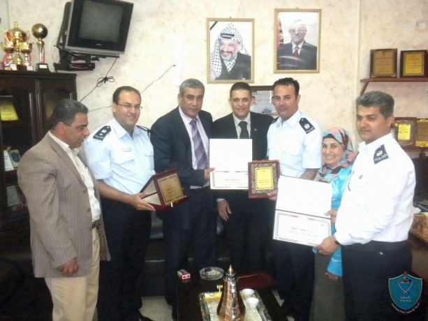مديرية التربية والتعليم تكرم الشرطة الفلسطينية في طوباس
