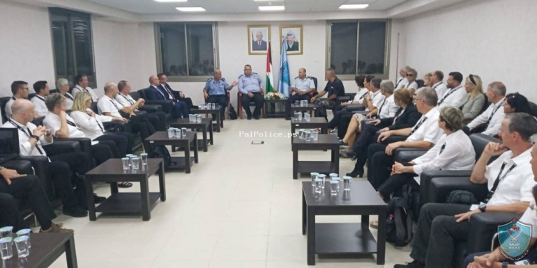 اريحا : كلية فلسطين للعلوم الشرطية تستضيف 30 ضابطا من الشرطة الألمانية