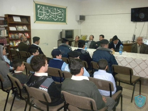 الشرطة تطلق مشروع الشرطي الصغير في المدرسة الإسلامية في نابلس
