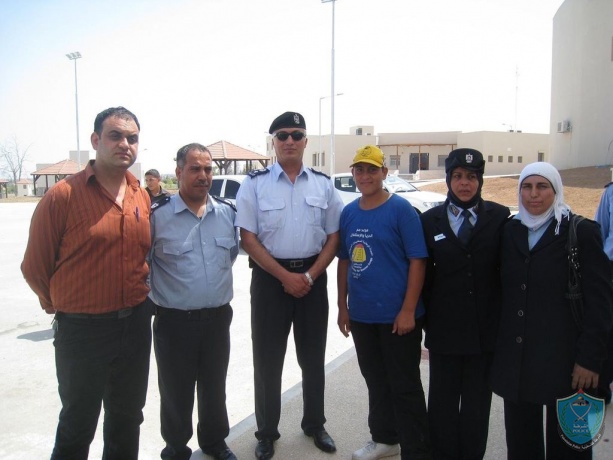 مخيم "مكافحة المخدرات واجب وطني" في قلقيلية يزور محافظة أريحا