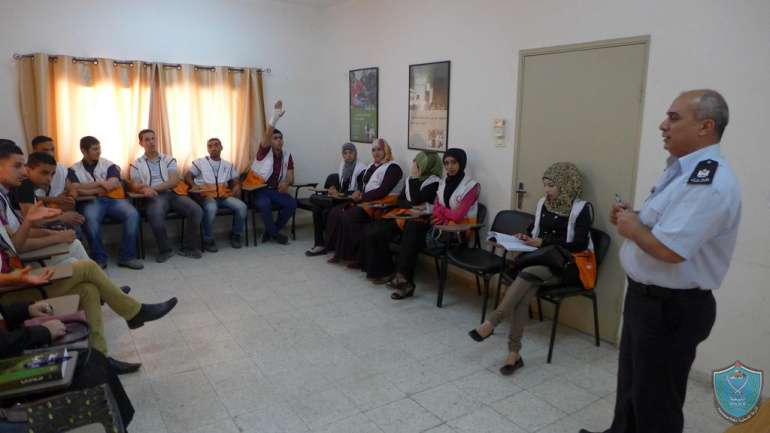الشرطة تنظم محاضرة توعية حول علاقة الشرطة  بالمواطن  في قلقيليه