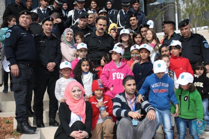 الشرطة  تنظم يوما ترفيهيا لاكثر من 30 طفل من الايتام بالشراكة مع منتدى اطفال ايتام