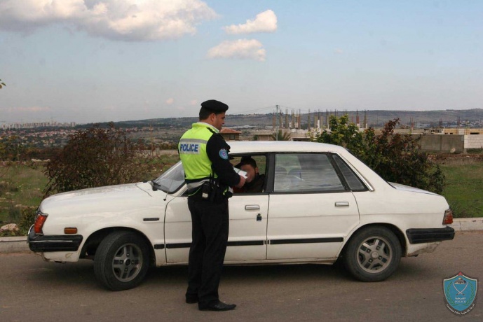 الشرطة تفض احتجاج لمواطنين بعد مصادرة مركبة غير قانونية في بلدة سعير