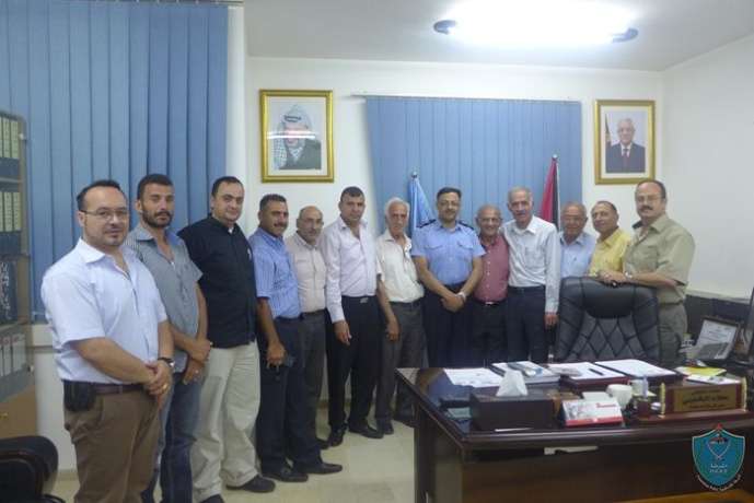 وفد اتحاد حارات بيت لحم يشيد بأداء الشرطة
