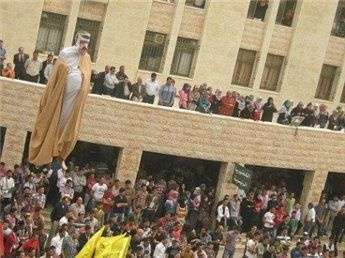 فخامة الرئيس: حرق مجسم أمير قطر لا يمثل موقف دولة فلسطين وشعبها