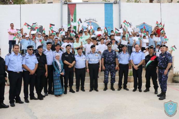 اللواء حازم عطا الله يختتم فعاليات النادي الصيفي الثالث لابناء الشرطة ( نادي الشهيد العقيد نزال نمر نزال)
