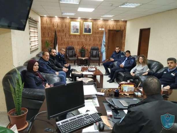 الشرطة و مؤسسة التعاون الألماني ينظمان لقاءا حول  الاستطلاع  الخاص بآراء المواطنين حول الامن و الأمان في سلفيت