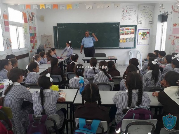 الشرطة تنظم 3 محاضرات توعية لطلاب وطالبات مدارس ضواحي القدس