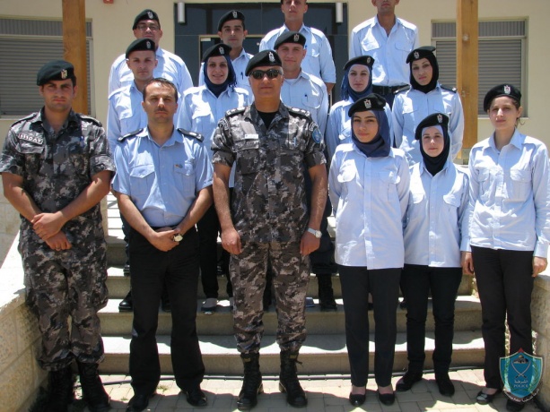 الاحتفال بتخريج دورة "مكاتب بلا ورق" في كلية فلسطين للعلوم الشرطية
