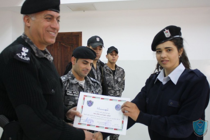 الاحتفال بتخريج دورة تخصصية للشرطة النسائية في أريحا