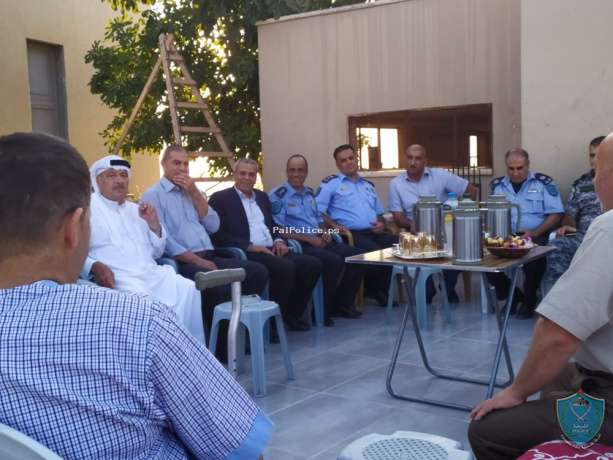 المحافظة و الشرطة و الأجهزة الأمنية يزورون الرائد عبد المعطي خلف في قلقيلية