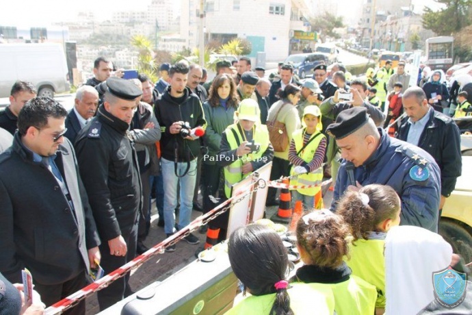 الشرطة تنظم مهرجاناً ميدانياً يدعو للحد من حوادث الطرق بعنوان " السلامة المرورية قضية وطنية" في بيت لحم
