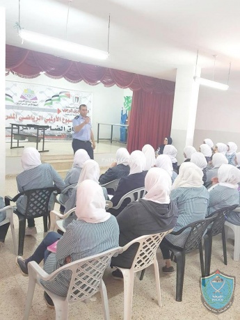 التوعية الشرطية تستهدف 150 طالبة في مدرسة بنات عين يبرود الثانوية