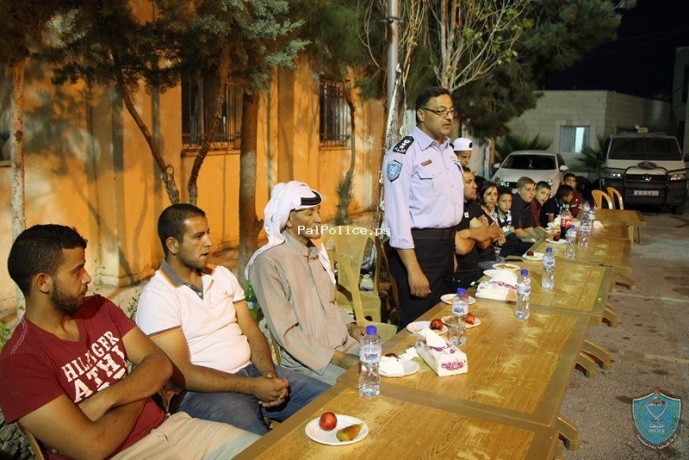 تحت رعاية اللواء حازم عطا الله شرطة بيت لحم  تقيم مأدبة إفطار لذوي شهداء الشرطة