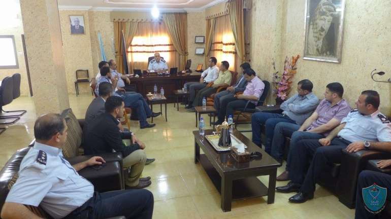 اللجنة الفرعية لنقابة المحامين فرع طوباس يكرمون شرطة المحافظة