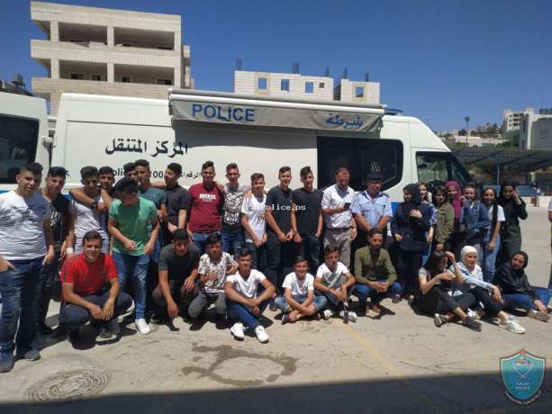مركز الشرطه المتنقل ينظم يوم توعوي وتثقيفي لطلاب مخيم (معا نحو القمه ) في بيت لحم
