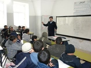 الشرطة تستأنف محاضرات التوعية الأمنية لطلبة المدارس في سلفيت
