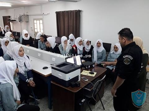 الشرطة تقيم نشاط تربوي تثقيفي لأكثر من 150 طالبة في بيت لحم