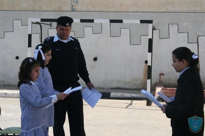 الشرطة تشارك في الاجتماع التحضيري لإطلاق حملة أسبوع القراءة الوطني في قلقيلية