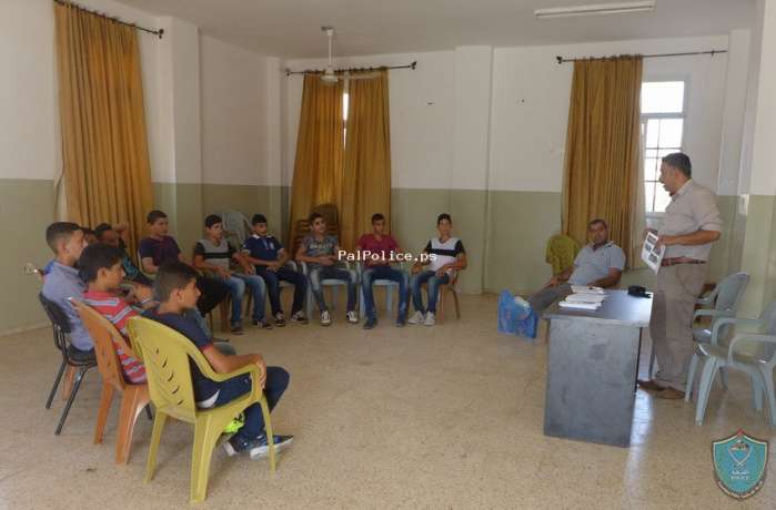 الشرطة تعقد محاضره حول مخاطر الألغام و الأجسام المشبوهة ببلدة عين البيضا بالاغوار الشماليه