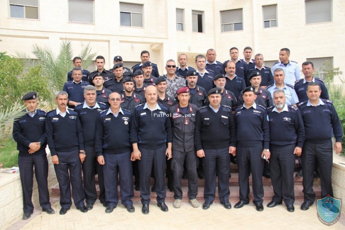 الشرطة تخرج 3 دورات  تخصصية في كلية فلسطين للعلوم الشرطية في أريحا
