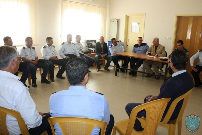 افتتاح 3 دورات تخصصية في كلية  الشرطة في أريحا