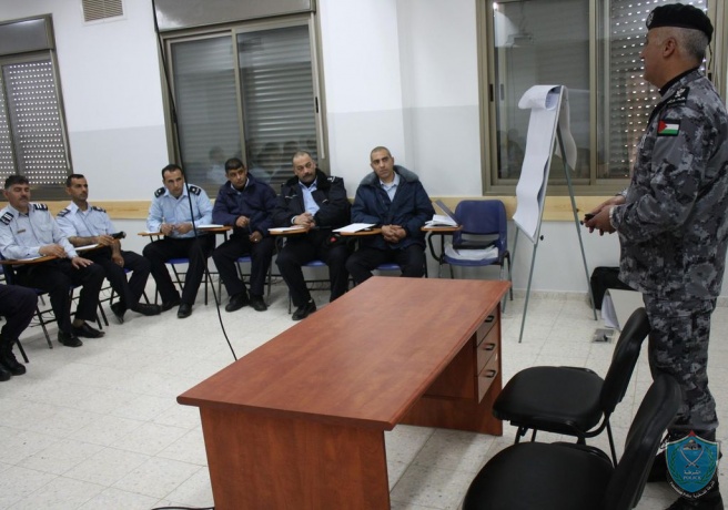 الشرطة تفتتح دورة لمراكز الإصلاح وتنظم ورشة عمل مرورية في أريحا