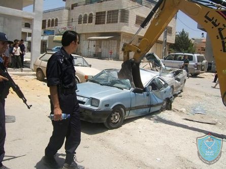 الشرطة تقبض على 11 مطلوب للعدالة وتتلف 121 مركبة غير قانونية في طولكرم و نابلس