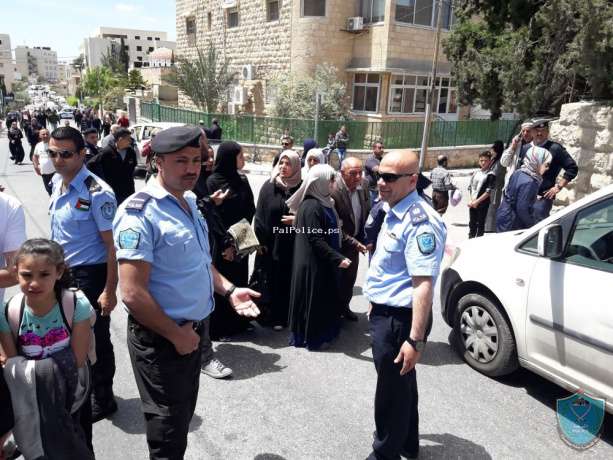 شرطة بيت لحم تؤمن دخول المواطنين للصلاة بالجمعة الاولى في القدس الشريف