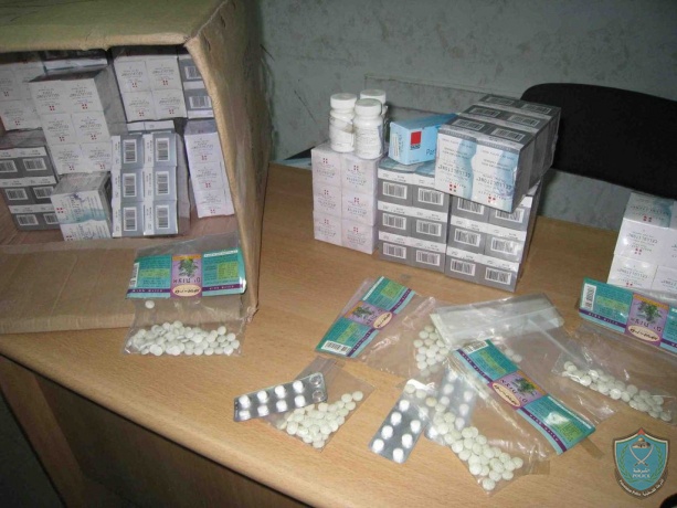 الشرطة تضبط ٤٢٠٠ قرص دواء منتهي الصلاحيه في نابلس