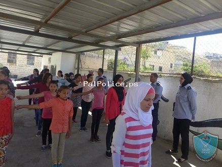 الشرطة تشارك في افتتاح معسكر الشهيد خالد سيف في نابلس