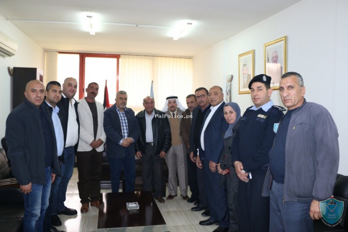 العميد جهاد المسيمي نائب مدير عام الشرطة يجتمع مع رؤساء نقابات النقل في فلسطين