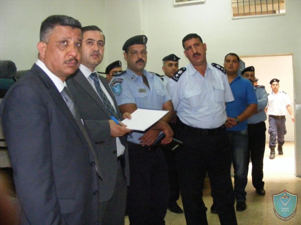 رئيس المحكمة والنيابة يشيدان بأداء الشرطة في مركز الاصلاح والتاهيل في رام الله .