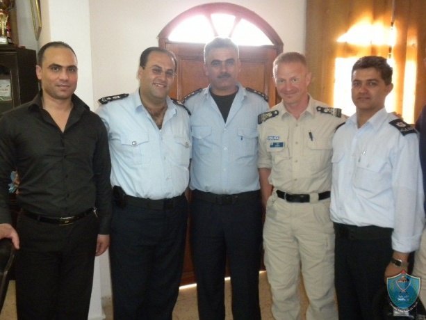 الشرطة الفلسطينية  تكرم مثيلتها الأوروبية في طوباس