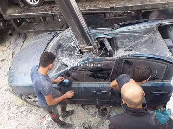 الشرطة تضبط وتتلف 33 مركبة غير قانونية في الخليل
