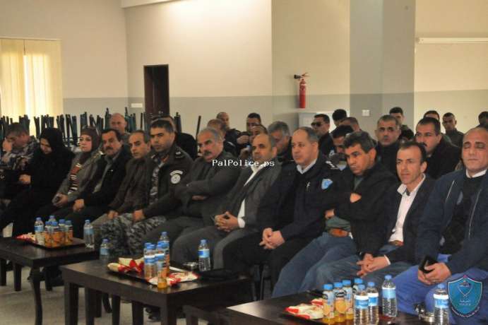 لجنة العلاقات العامة والأعلام في الأجهزه الامنية والمحافظة يفتتحون مخيم التعايش الاول لعدد من طلبة الجامعات بطوباس