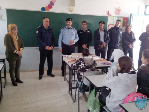 الشرطة تطلق مشروع " مدرستي آمنة " في اريحا