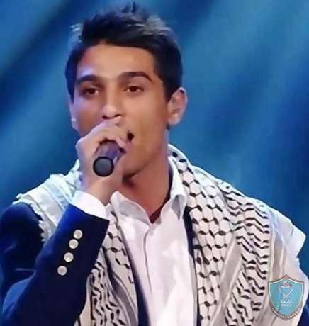 الرئيس يهاتف الفنان الفلسطيني محمد عساف